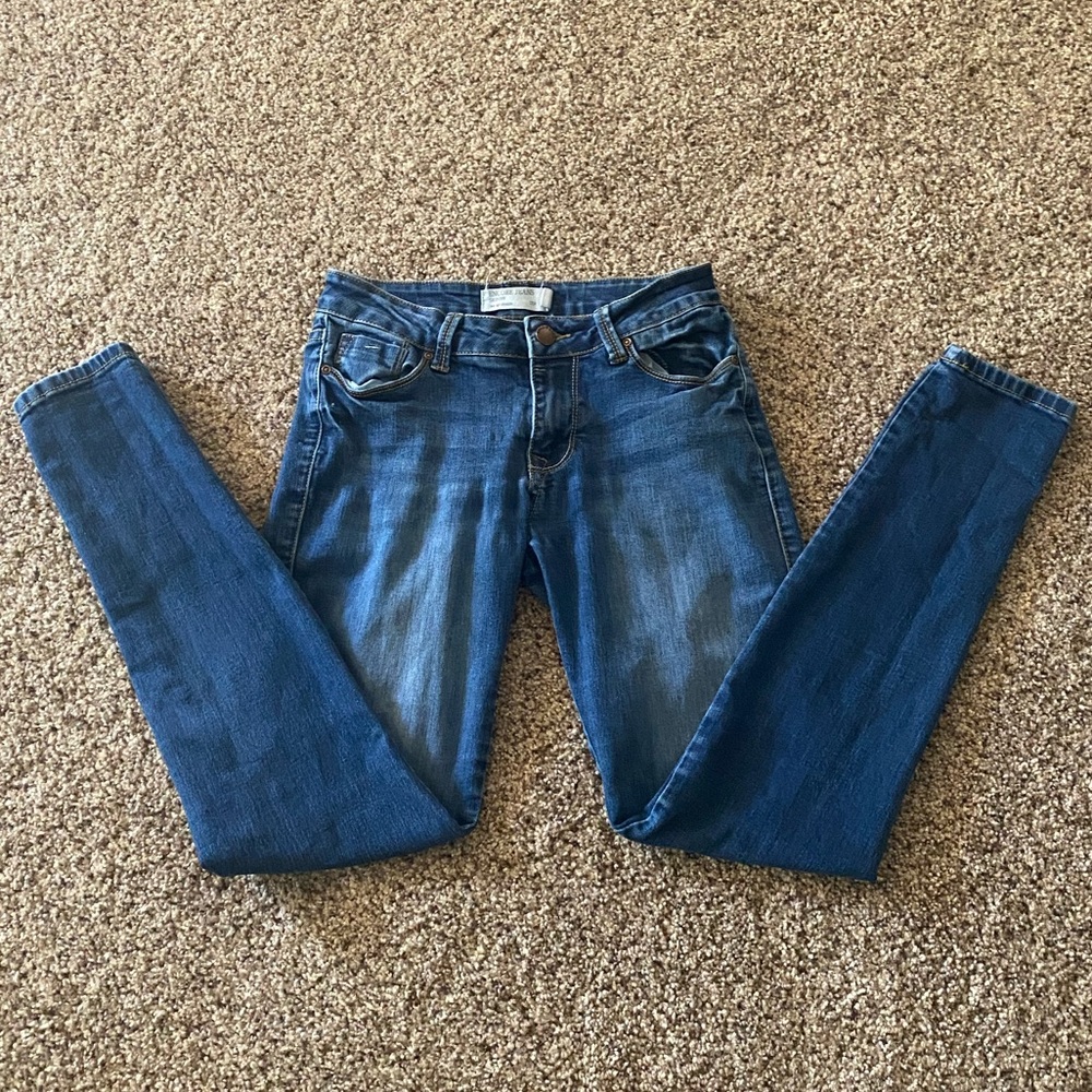 Juniors’ Jeans